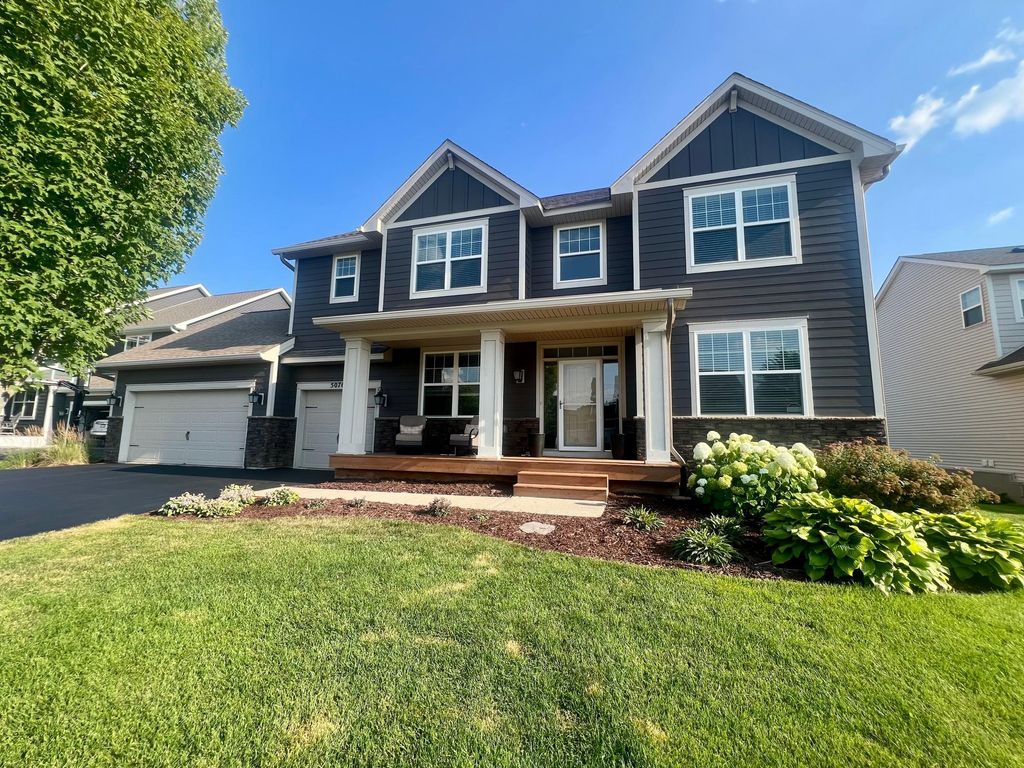 5076 151st Street W, Apple Valley, MN 55124
