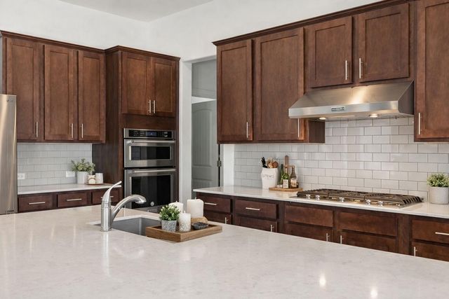 11613 Lake Stone DR 70, Austin, TX 78738