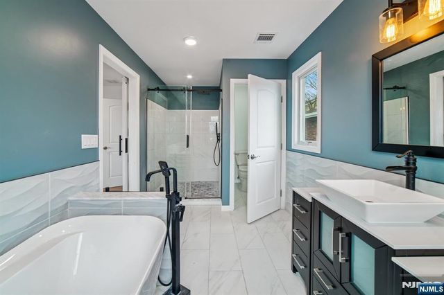 255 Westminster Place, Lodi, NJ 07644