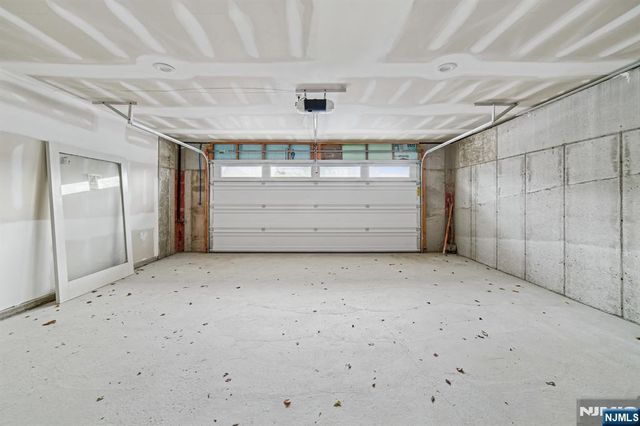 255 Westminster Place, Lodi, NJ 07644