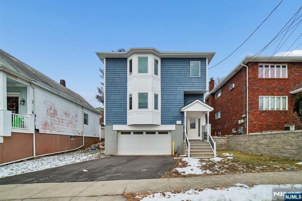 255 Westminster Place, Lodi, NJ 07644