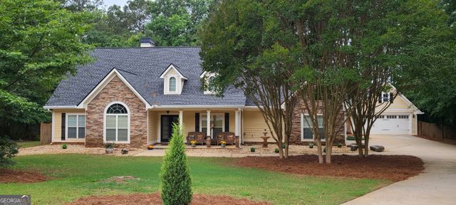 304 Pembroke Court, Mcdonough, GA 30252