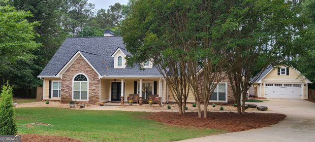 304 Pembroke Court, Mcdonough, GA 30252