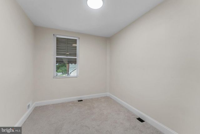 5600 WHITE AVE, Baltimore, MD 21206