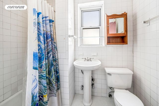 324 E 50th St Apt 6C, New York City, NY 10022