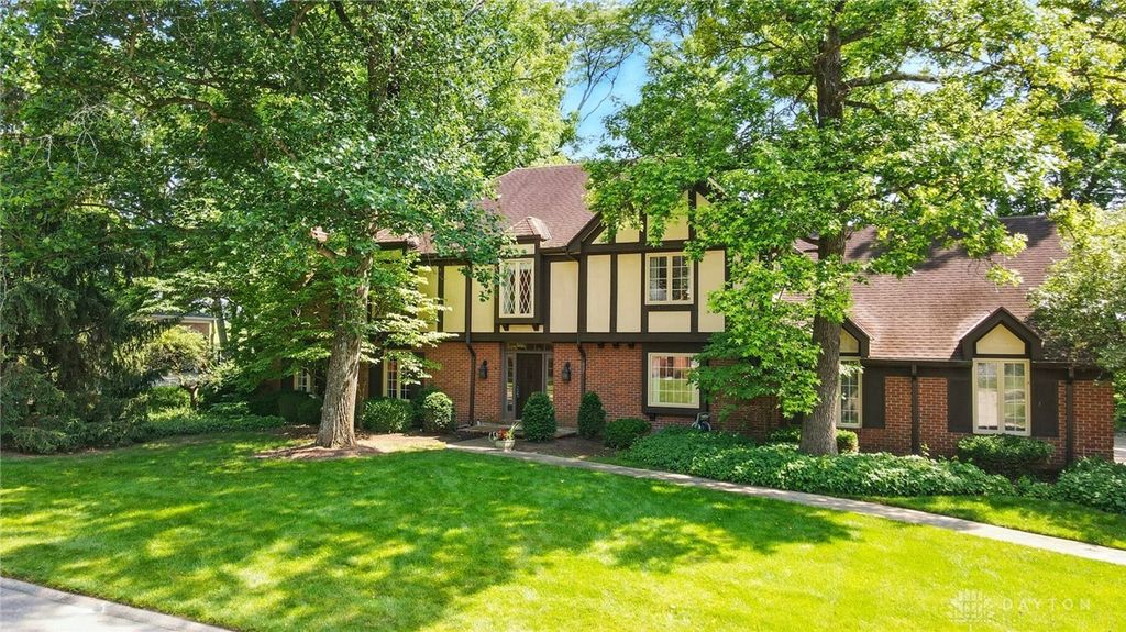 744 Murrell Drive, Kettering, OH 45429
