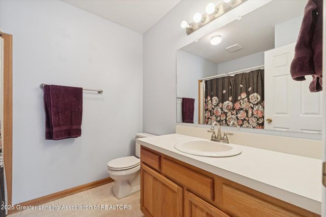 5125 E Clark Road, Bath, MI 48808