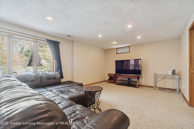 5125 E Clark Road, Bath, MI 48808