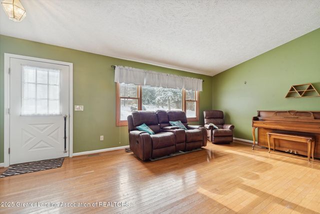 5125 E Clark Road, Bath, MI 48808