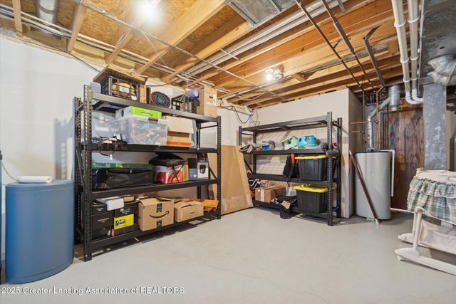 5125 E Clark Road, Bath, MI 48808