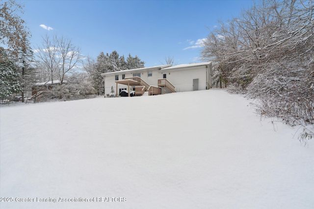 5125 E Clark Road, Bath, MI 48808