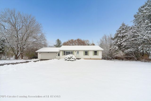 5125 E Clark Road, Bath, MI 48808