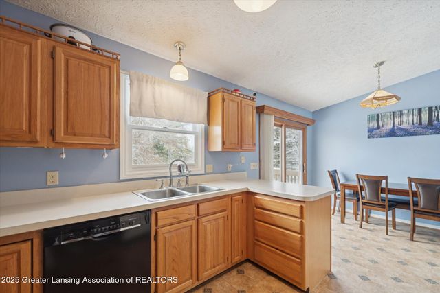 5125 E Clark Road, Bath, MI 48808