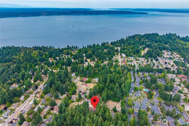 5201 SW 318th Court, Federal Way, WA 98023