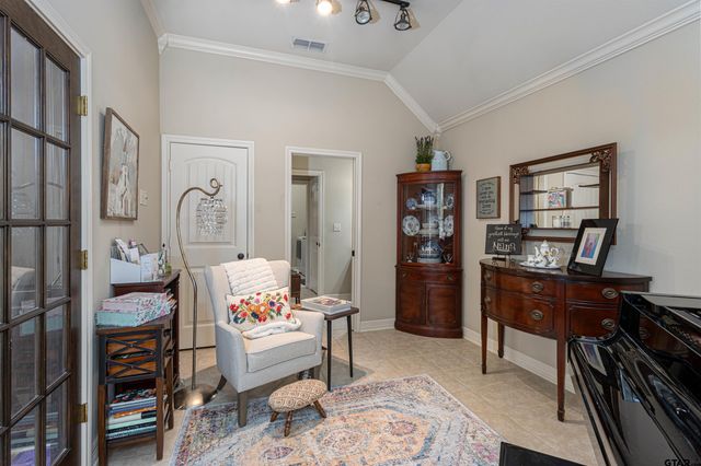 1604 CIMMARRON TRL, Tyler, TX 75703