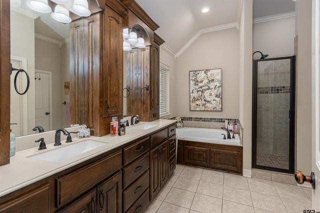 1604 CIMMARRON TRL, Tyler, TX 75703