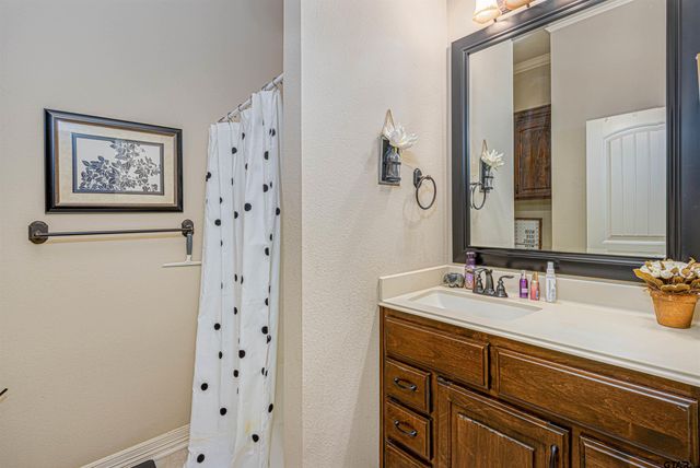 1604 CIMMARRON TRL, Tyler, TX 75703