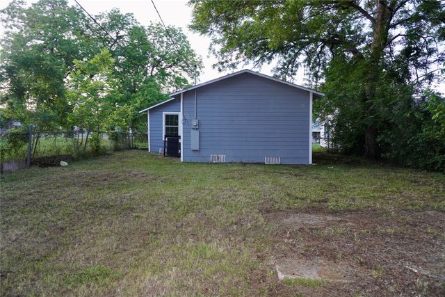 1406 Galloway Avenue, Dallas, TX 75216