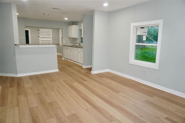 1406 Galloway Avenue, Dallas, TX 75216