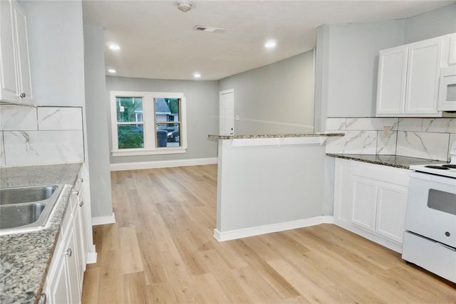 1406 Galloway Avenue, Dallas, TX 75216