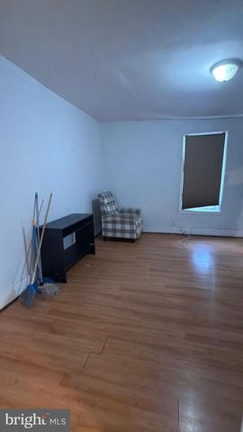 2636 EMERALD ST, Philadelphia, PA 19125