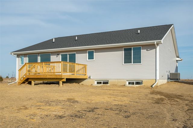 1475 Cedar Street, Waukee, IA 50263