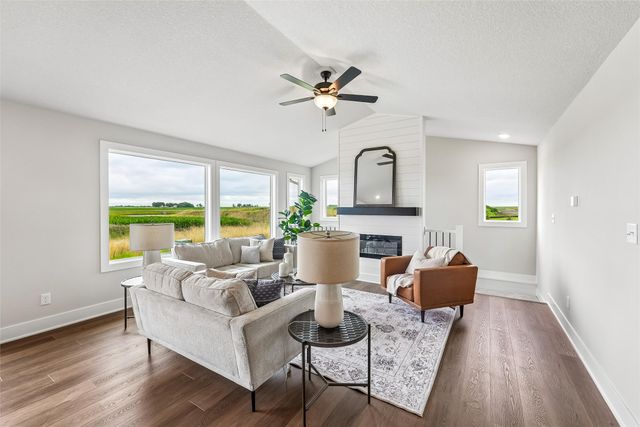 1475 Cedar Street, Waukee, IA 50263