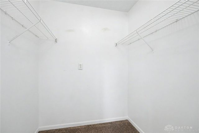 1562 Farrington Drive, Kettering, OH 45420