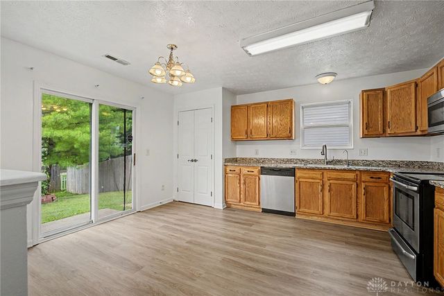 1562 Farrington Drive, Kettering, OH 45420