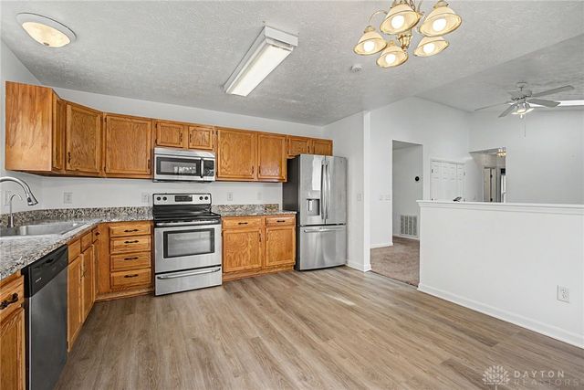 1562 Farrington Drive, Kettering, OH 45420