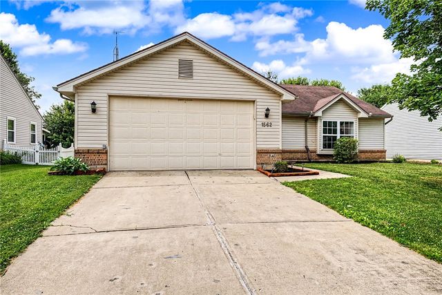 1562 Farrington Drive, Kettering, OH 45420