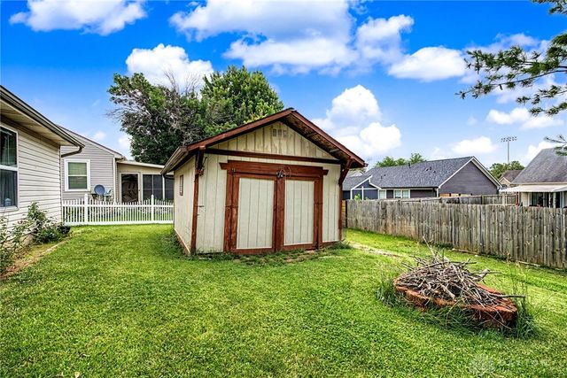 1562 Farrington Drive, Kettering, OH 45420