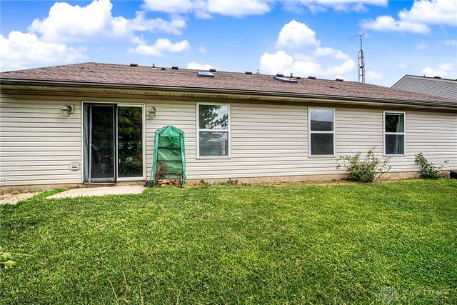 1562 Farrington Drive, Kettering, OH 45420