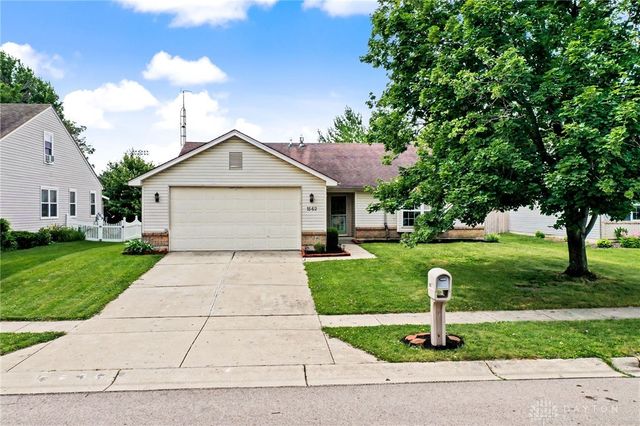 1562 Farrington Drive, Kettering, OH 45420