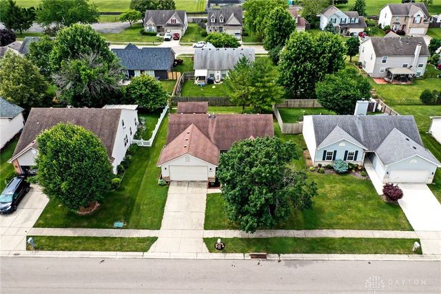 1562 Farrington Drive, Kettering, OH 45420