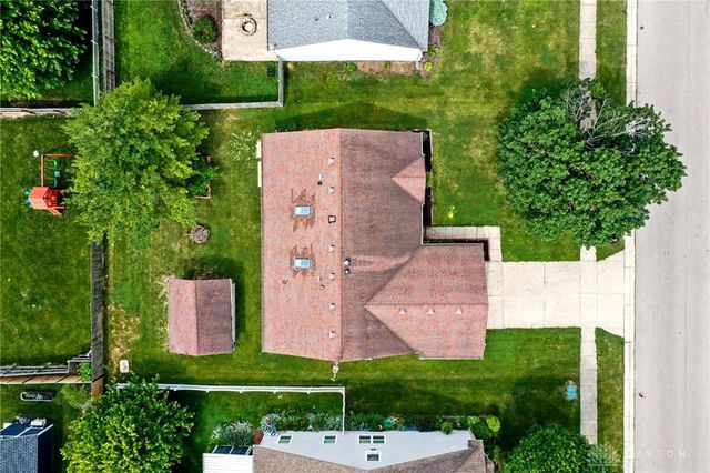 1562 Farrington Drive, Kettering, OH 45420