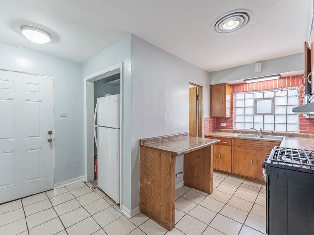 3847 Euclid Avenue, Berwyn, IL 60402