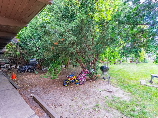 3847 Euclid Avenue, Berwyn, IL 60402