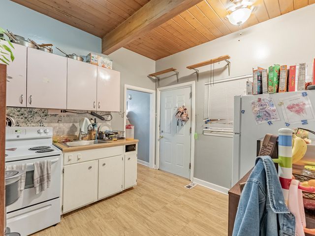 3847 Euclid Avenue, Berwyn, IL 60402