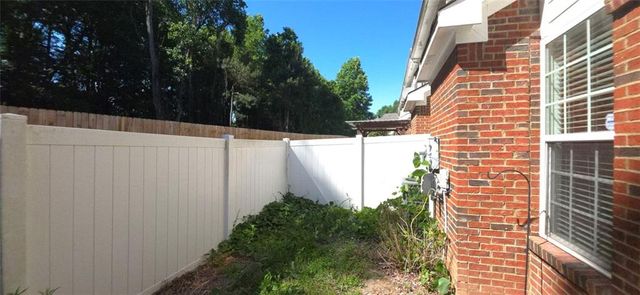 1122 Treymont Lane, Lawrenceville, GA 30045