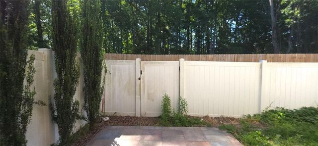 1122 Treymont Lane, Lawrenceville, GA 30045