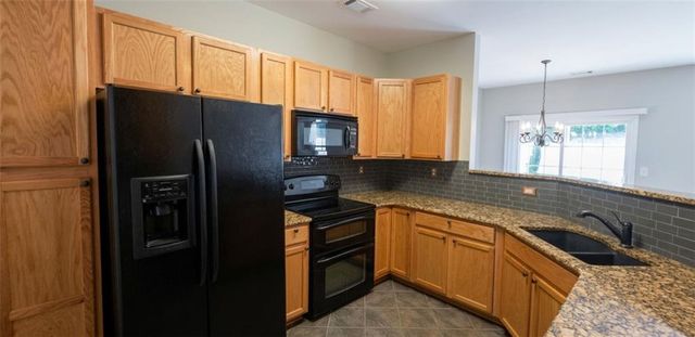 1122 Treymont Lane, Lawrenceville, GA 30045
