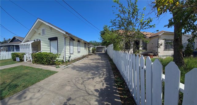 1318 7th St, Corpus Christi, TX 78404