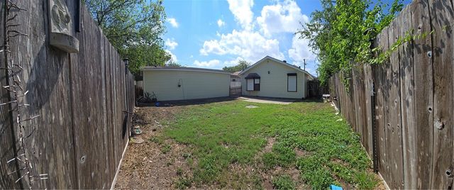 1318 7th St, Corpus Christi, TX 78404