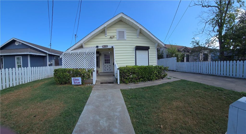 1318 7th St, Corpus Christi, TX 78404 — exterior