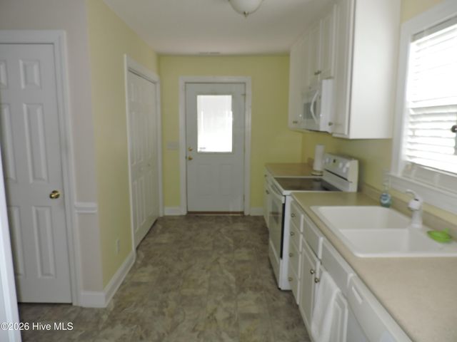 3128 Ruth Court, Greenville, NC 27834