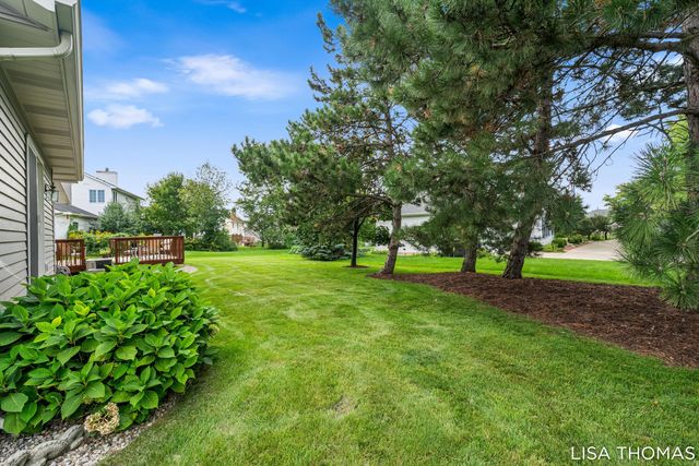 2311 Old Dominion Court SE, Kentwood, MI 49508