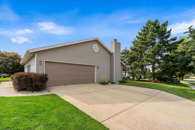 2311 Old Dominion Court SE, Kentwood, MI 49508