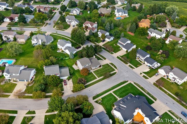 2311 Old Dominion Court SE, Kentwood, MI 49508