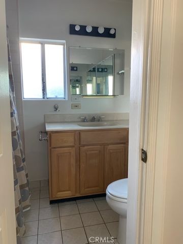 14412 Collins, Sherman Oaks, CA 91401